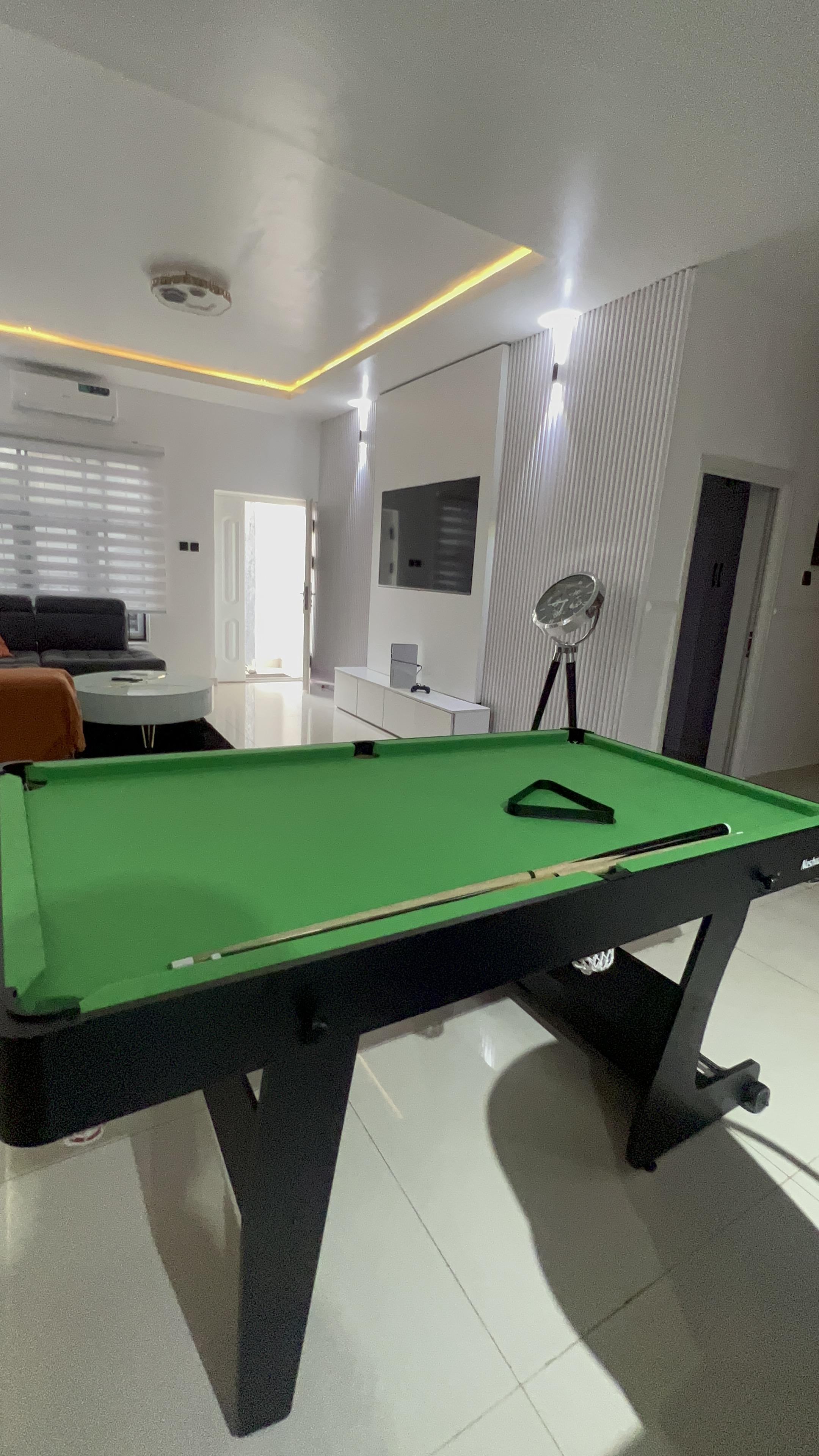 Beautiful 2 bedroom apartment with ps5