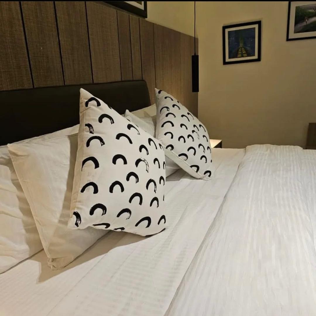 1-Bedroom apartment available at Thinkers corner