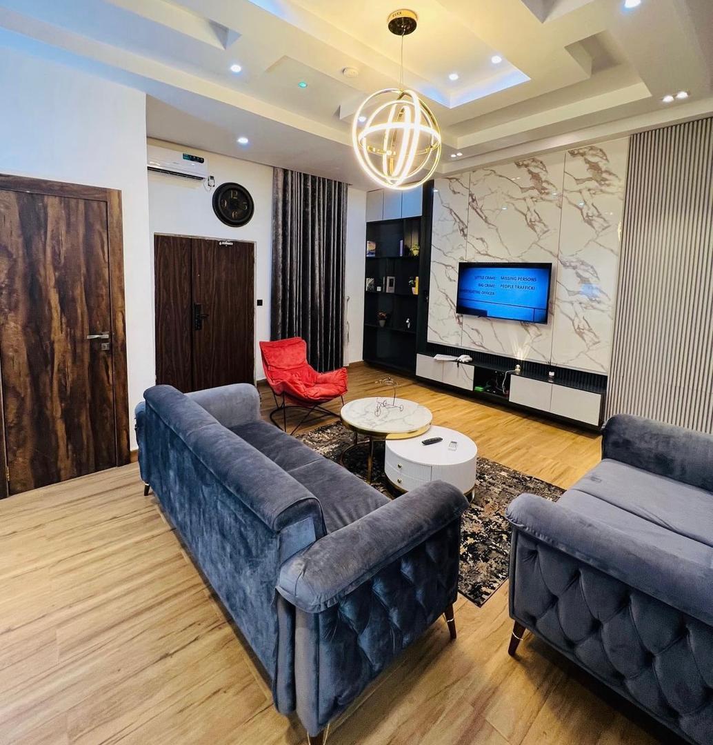 Fully Furnished 2-bedroom apartment available