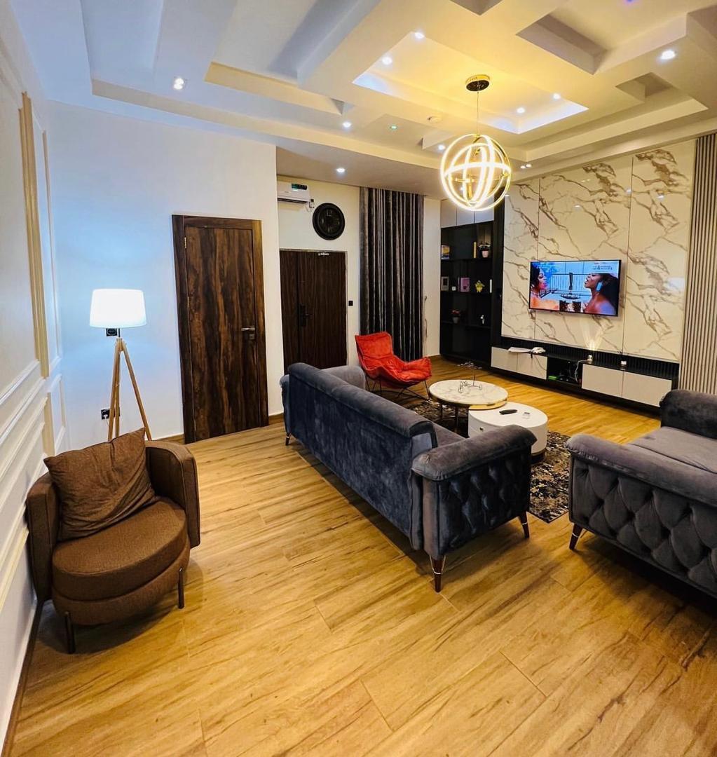 Fully Furnished 2-bedroom apartment available